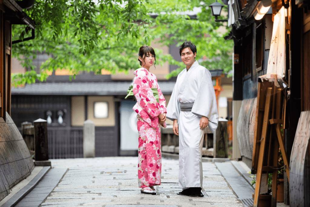 Experience Traditional Japan’s Timeless Dress: From Kimono To Yukata 2 Yukata for men and women